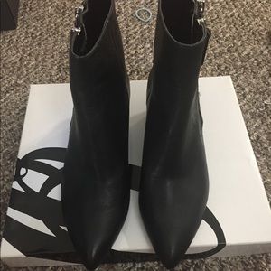 Nine west boots sz6